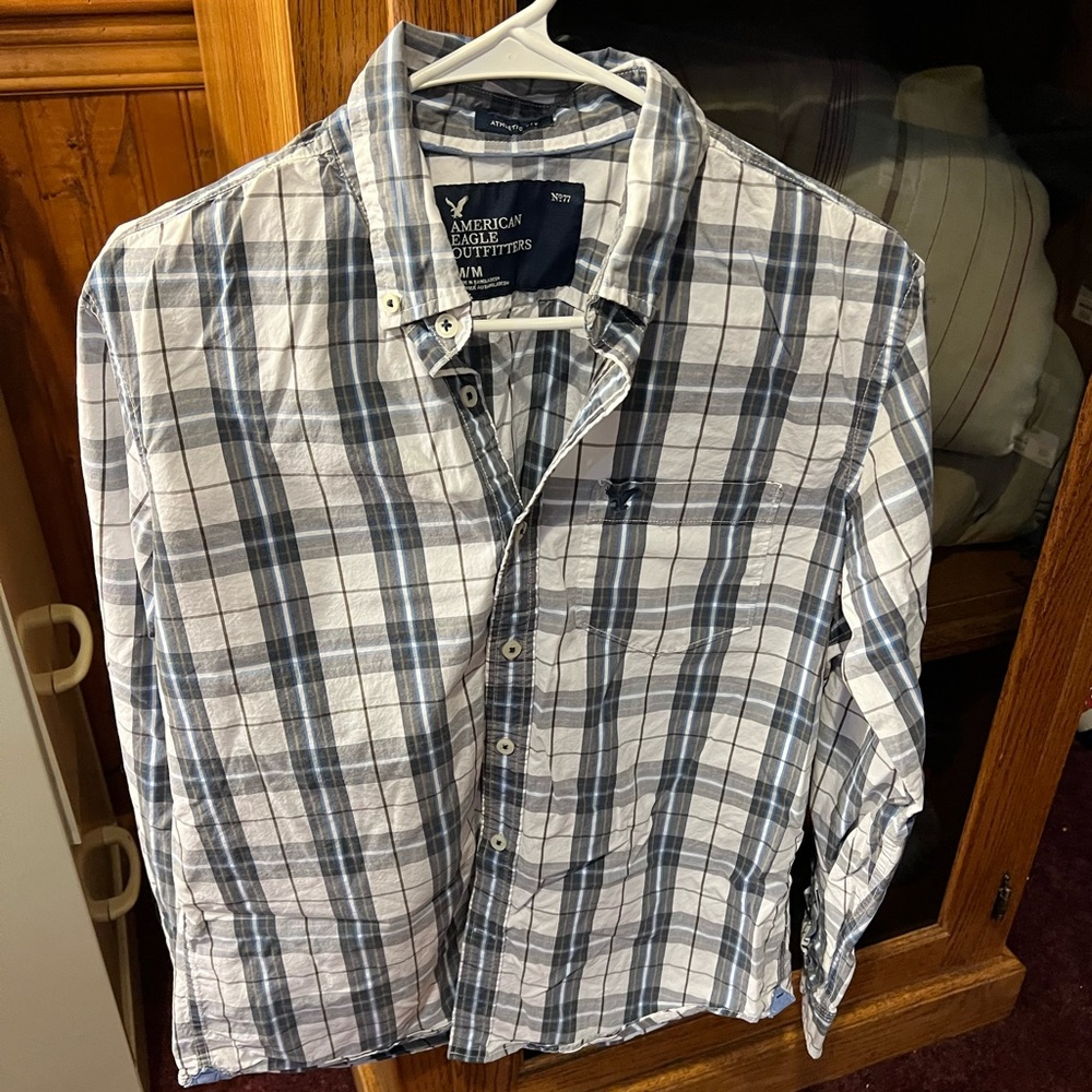 aAmerica Eagle button up shirt